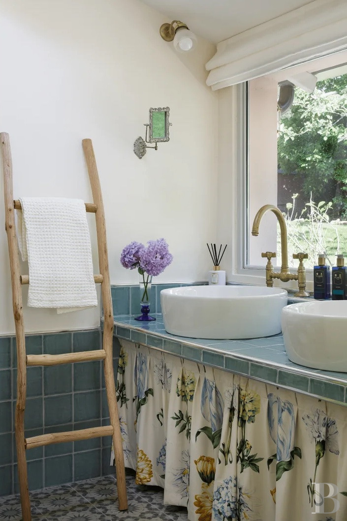 Au nord-ouest de Milan, deux villas entourées d’eau et de verdure - photo  n°18